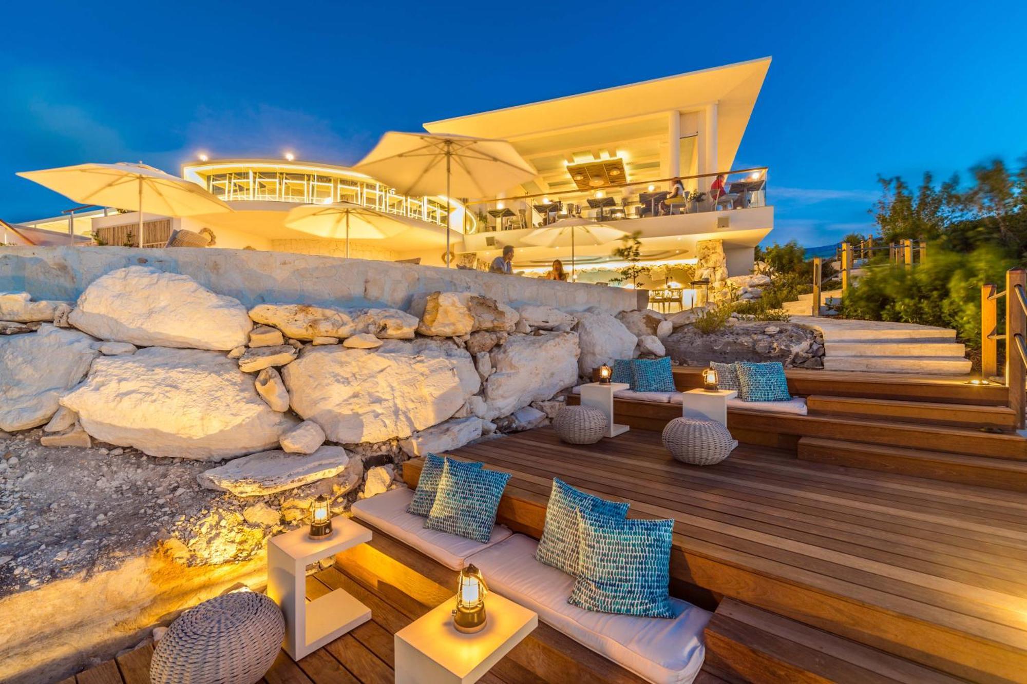 Rock House Hotel Turtle Cove Exterior photo